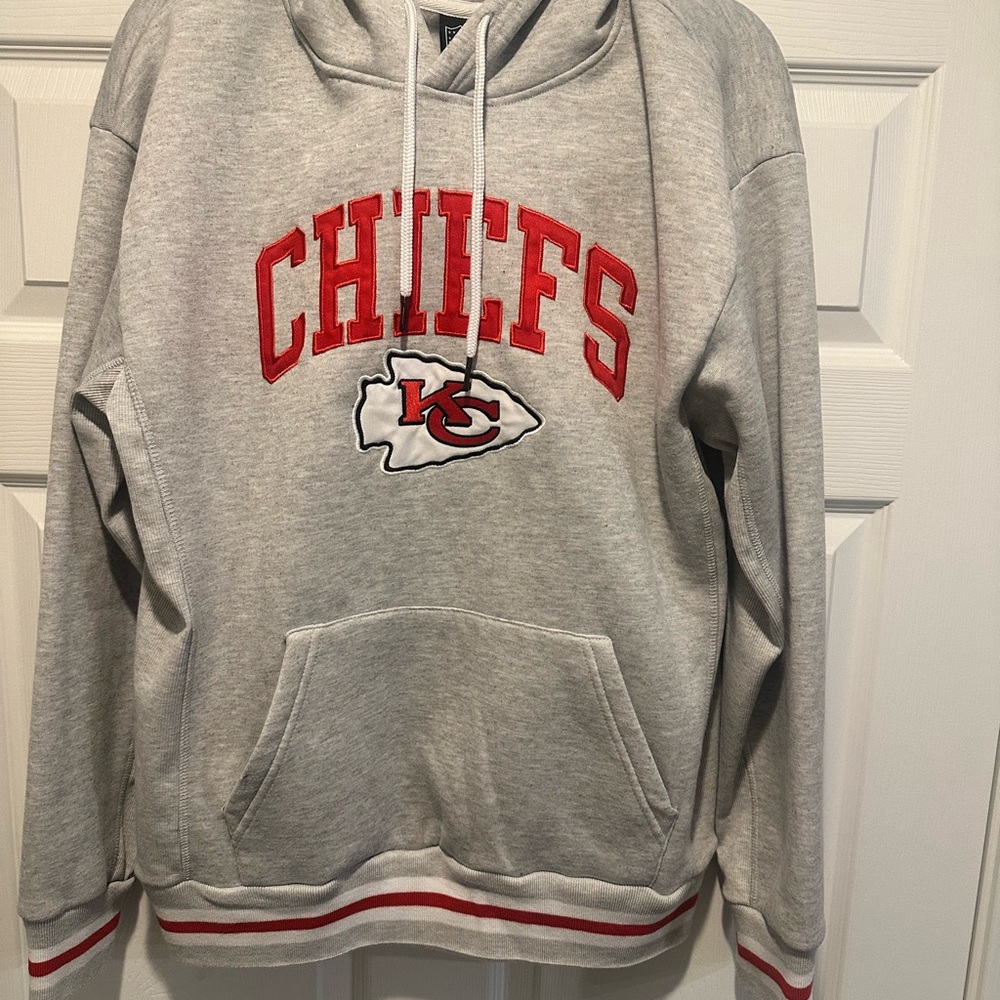 NFLTeam Apparel- Kansas City Chiefs Sweatshirt! NWOT